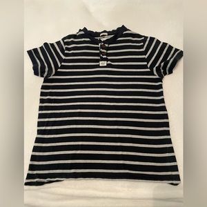 Abercrombie and Fitch tshirt